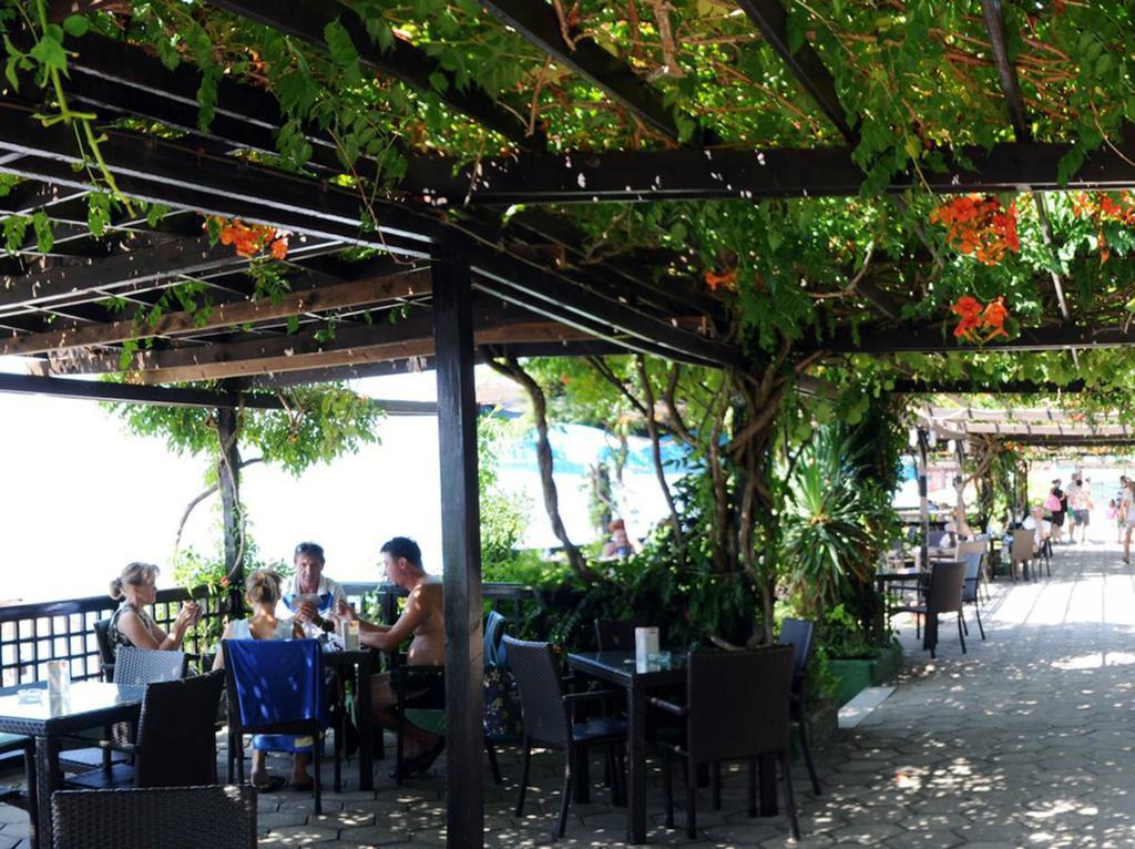 Hotel Granit โอครีด ภายนอก รูปภาพ